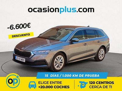 Gris / plata Usado 2022 Skoda Octavia Ambition Familiar | 18.590 € (Precio justo)