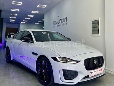 Blanco Usado 2021 Jaguar XE R-Dynamic Berlina | 30.990 € (Precio justo)