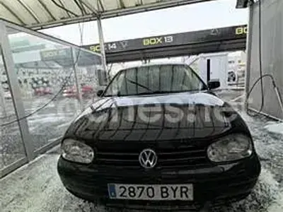 Usado VW Golf IV Conceptline 105 CV (77 kW) 2002 Negro Berlina