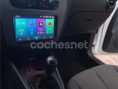 Blanco Usado 2010 Seat Leon Reference Berlina | 4950 € (Un poco caro)