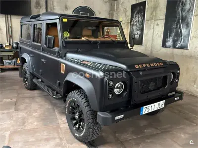 Usado Land Rover Defender SE 122 CV (89 kW) 2016 Negro Familiar
