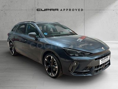 Usado Cupra Leon 150 CV (110 kW) 2024 Gris / plata Familiar