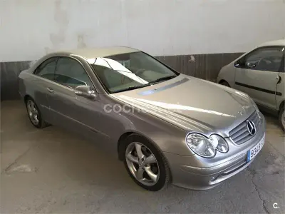 Usado Mercedes CLK270 Elegance 170 CV (125 kW) 2003 Beige Coupe