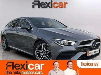 Gris Usado 2020 Mercedes CLA200 Shooting Brake Familiar | 27.990 € (Precio justo)