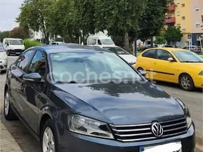 Usado VW Passat 54 CV (39 kW) 1987 Gris / plata Berlina
