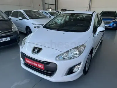 Usado Peugeot 308 Access 112 CV (82 kW) 2011 Blanco Berlina