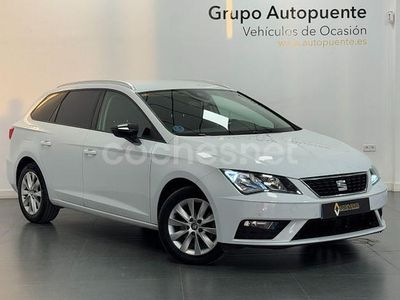 Usado Seat Leon Style 115 CV (84 kW) 2020 Blanco Familiar