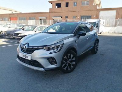 Usado Renault Captur Techno 140 CV (102 kW) 2024 Gris SUV