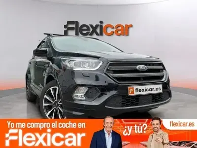 Usado Ford Kuga ST-Line 150 CV (110 kW) 2018 Negro SUV