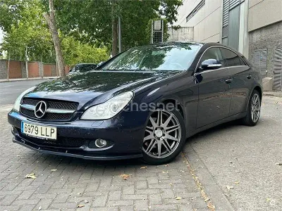 Usado Mercedes CLS320 224 CV (164 kW) 2007 Azul Coupe