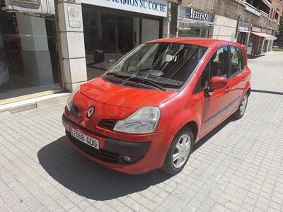 Usado Renault Modus Dynamique 110 CV (80 kW) 2008 Rojo Monovolumen