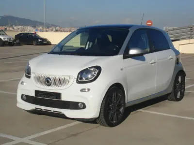 Usado Smart ForFour Passion 90 CV (66 kW) 2017 Gris Utilitario