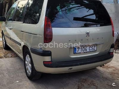 Peugeot 807