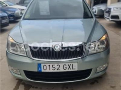 Gris / plata Usado 2010 Skoda Octavia Familiar | 6500 € (Precio justo)