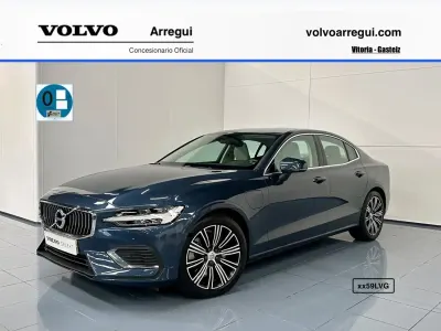 Käytetty Volvo S60 Inscription 455 HP (334 kW) 2021 Sininen Sedan