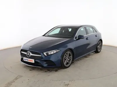 Usado Mercedes A200 163 CV (119 kW) 2021 Azul Berlina