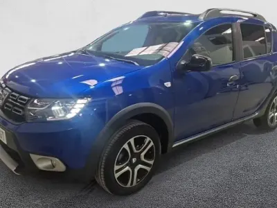 Usado Dacia Sandero Essentiel 90 HP (66 kW) 2020 Sedan