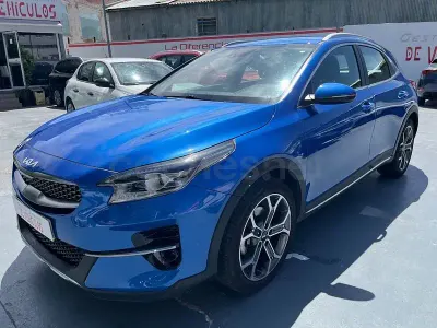Usado Kia XCeed 120 CV (88 kW) 2022 Azul SUV