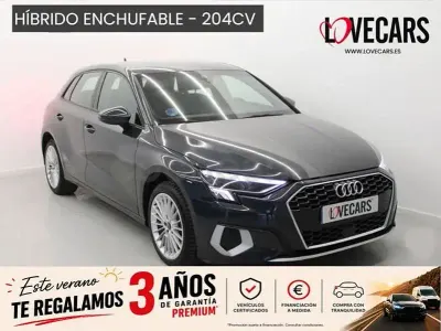 Usado Audi A3 Advanced Plus 204 CV (150 kW) 2021 Gris / plata Berlina