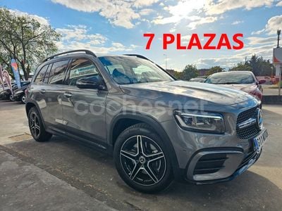 Mercedes GLB220