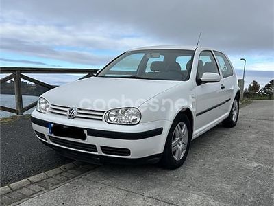 Usado VW Golf IV Conceptline 75 CV (55 kW) 2001 Blanco Berlina