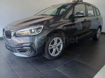 Usado BMW 218 140 CV (102 kW) 2019 Gris / plata Familiar