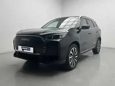 Usado Ebro s800 Luxury 279 CV (205 kW) 2025 Negro carbon crystal black eb03 SUV