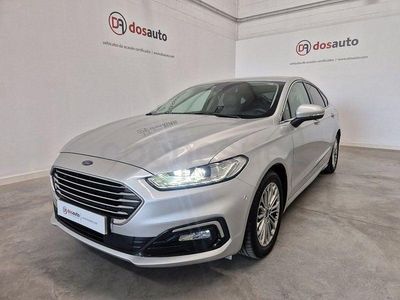 Usado Ford Mondeo Titanium 150 CV (110 kW) 2021 Gris / plata Berlina