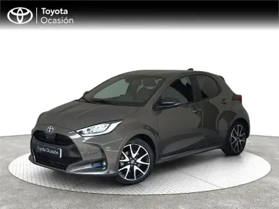 Usado Toyota Yaris Hybrid Style 116 CV (85 kW) 2022 Otro Monovolumen