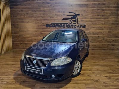 Azul Usado 2005 Fiat Croma Emotion Familiar | 2990 €