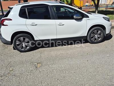 Usado Peugeot 2008 Style 82 CV (60 kW) 2018 Blanco SUV