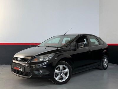 Usado Ford Focus Trend 109 CV (80 kW) 2010 Negro Berlina