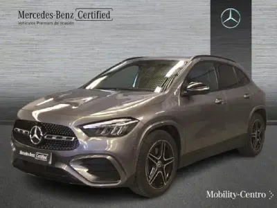 Usado Mercedes GLA200 AMG line 163 CV (119 kW) 2025 Mountaingrau  met. SUV
