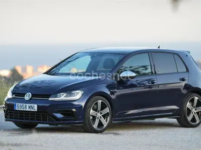 Usado VW Golf VII R 310 CV (228 kW) 2017 Azul Berlina