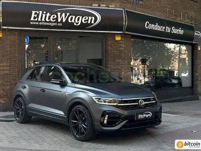 Usado VW T-Roc R 300 CV (220 kW) 2025 Gris / plata SUV