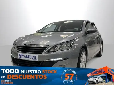 Usado Peugeot 308 Style 130 CV (95 kW) 2017 Gris / plata Berlina