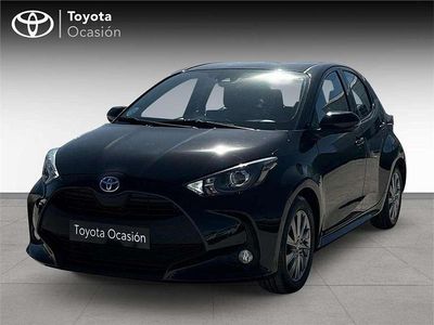 Usado Toyota Yaris Hybrid Active 116 CV (85 kW) 2022 Utilitario