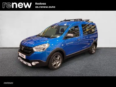 Usado Dacia Dokker Stepway 75 CV (55 kW) 2018 Azul Monovolumen