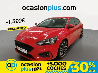 Usado Ford Focus ST-Line 120 CV (88 kW) 2020 Rojo Berlina