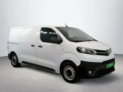 Usado Toyota Proace 120 CV (88 kW) 2024 Blanco Monovolumen