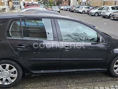 Usado VW Golf IV Highline 130 CV (95 kW) 2004 Negro Familiar
