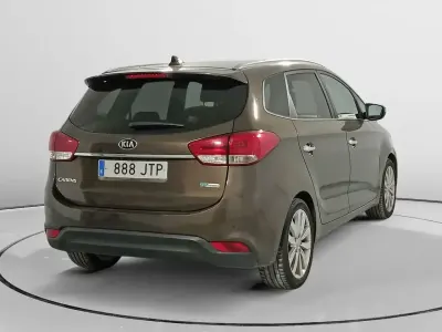 Używany Kia Carens 116 KM (85 kW) 2016 Brązowy Minivan