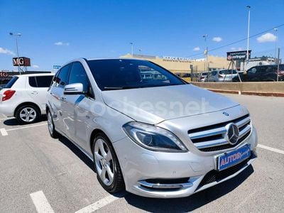 Mercedes B200