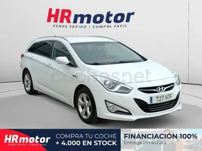 Usado Hyundai i40 136 CV (100 kW) 2013 Blanco Familiar