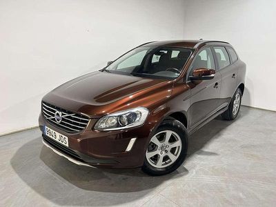 Usado Volvo XC60 Kinetic 136 CV (100 kW) 2015 Marrón SUV