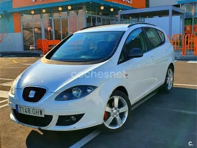 Usado Seat Altea Style 102 CV (75 kW) 2009 Blanco Monovolumen