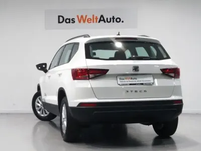 Usado Seat Ateca Style 150 CV (110 kW) 2025 Blanco SUV