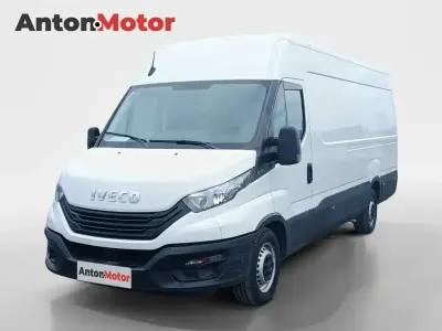 Usado Iveco Daily 156 CV (114 kW) 2023 Blanco Berlina