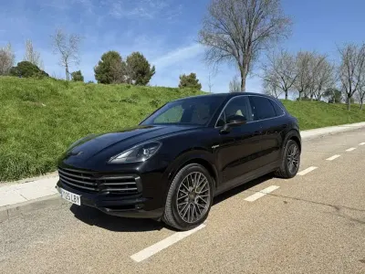 Usado Porsche Cayenne E-Hybrid 462 CV (339 kW) 2019 Negro SUV