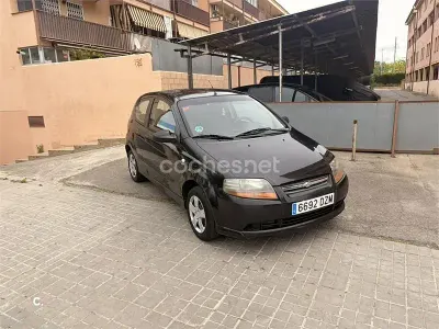 Usado Chevrolet Kalos Sport 94 CV (69 kW) 2006 Negro Berlina